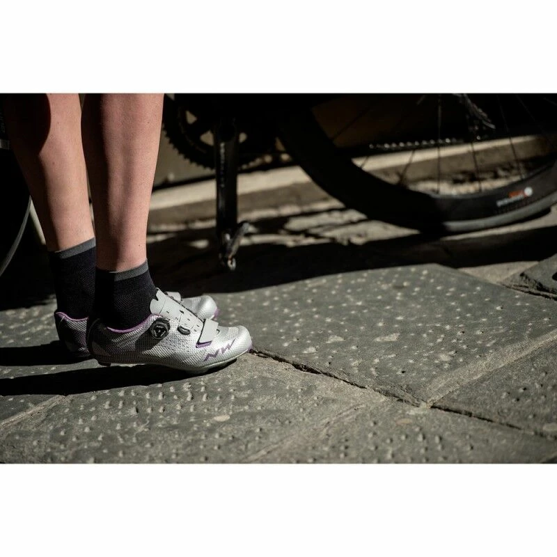 Grosses soldes 😀 Northwave Storm - Chaussures vélo de route femme 🔥 6 Grosses soldes 😀 Northwave Storm - Chaussures vélo de route femme 🔥 – Image 4